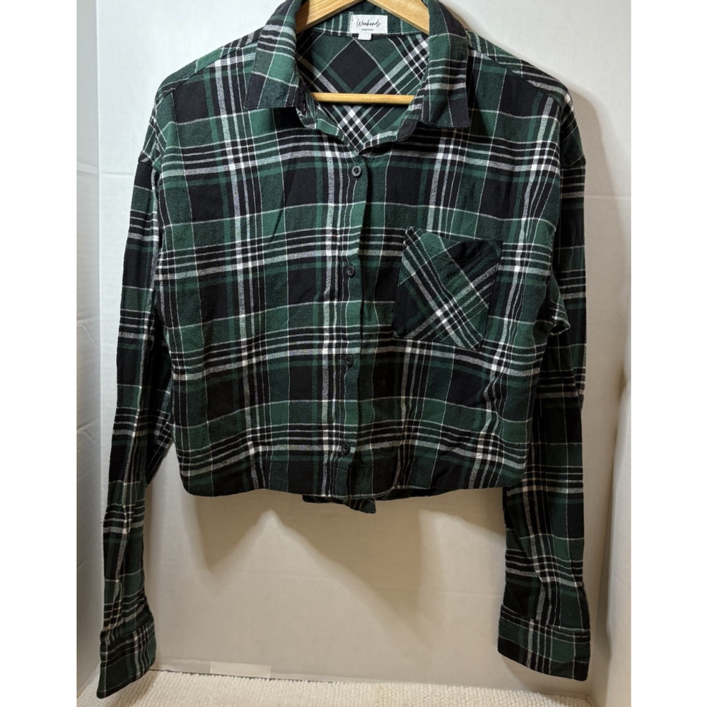 Weekends Everyday Women’s Green Black Plaid Cozy Flannel Crop Top Size Large
